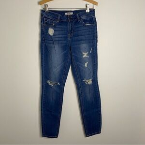 Refuge Women's Size 6 Blue Denim Stretch Distressed Dark Wash Skinny Jeans